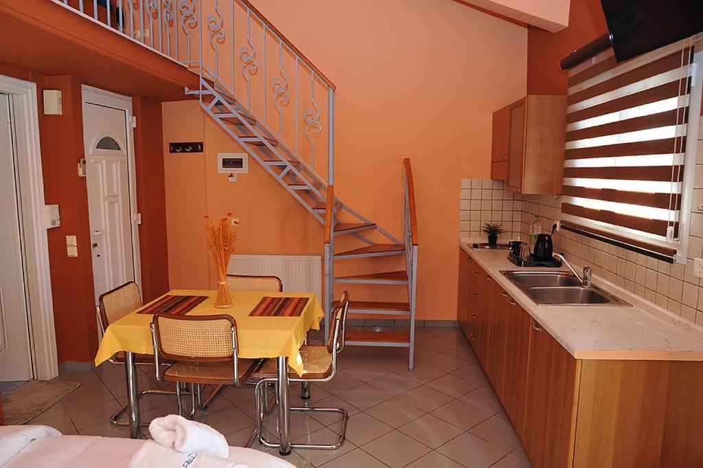 Platána Hotel Pelagos Studios מראה חיצוני תמונה