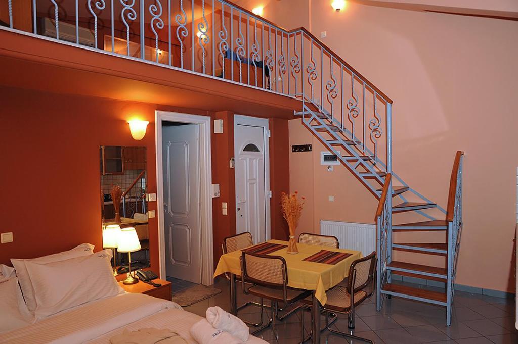 Platána Hotel Pelagos Studios מראה חיצוני תמונה