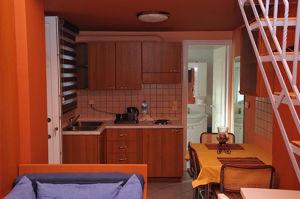 Platána Hotel Pelagos Studios מראה חיצוני תמונה