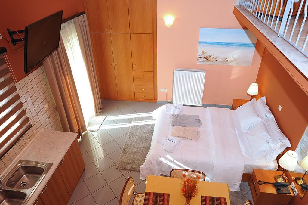 Platána Hotel Pelagos Studios מראה חיצוני תמונה
