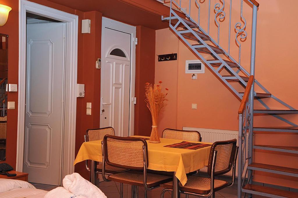 Platána Hotel Pelagos Studios מראה חיצוני תמונה