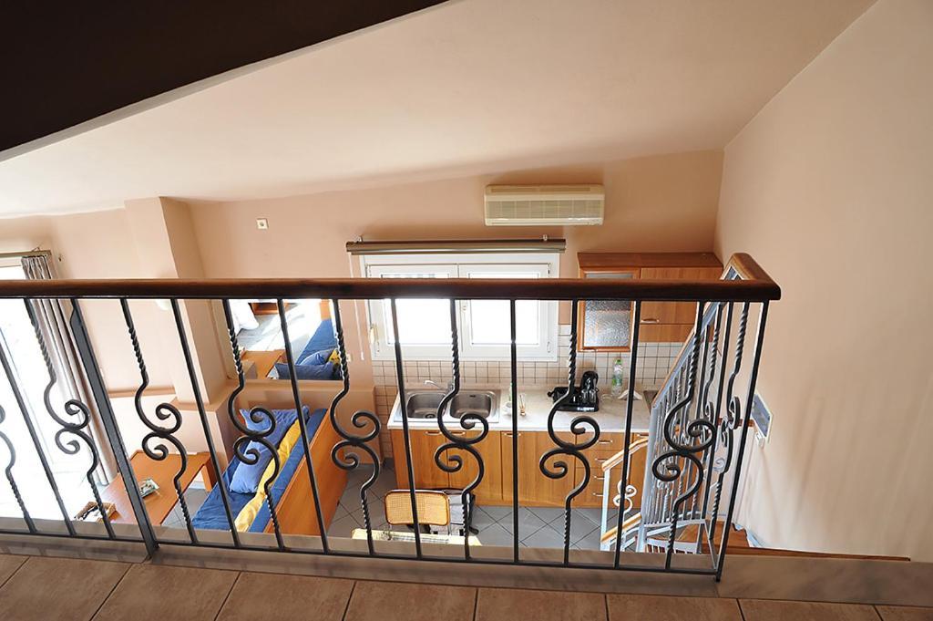 Platána Hotel Pelagos Studios מראה חיצוני תמונה